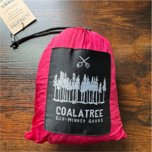 *New with Tag* Coalatree Eco-Minded Goods Red Packable Loafer Hammock - Picture 1 of 4